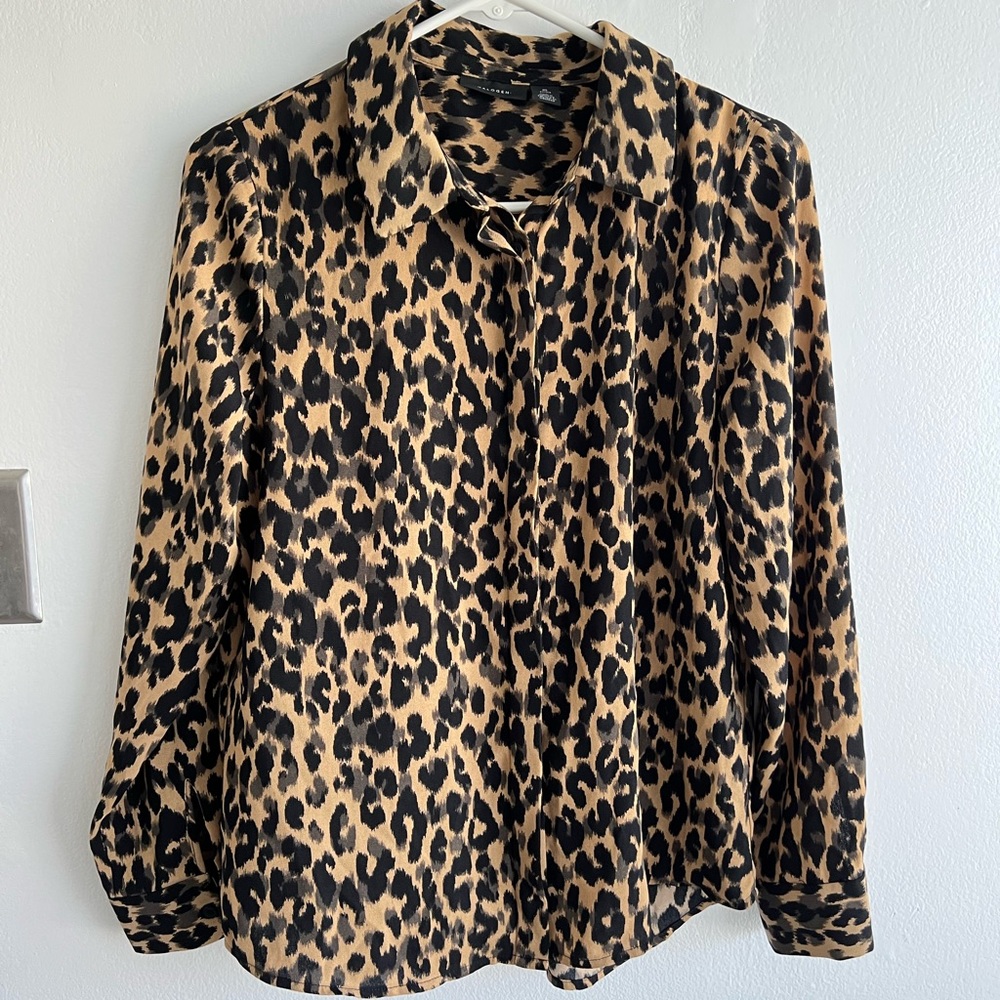 Leopard Print Halogen Button Up Size Petite Medium - image 1